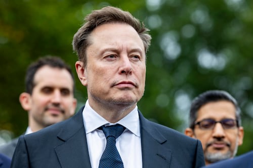 Ucraina, Musk si schiera con Trump e attacca Zelensky: “È andato oltre, serve un nuovo leader”