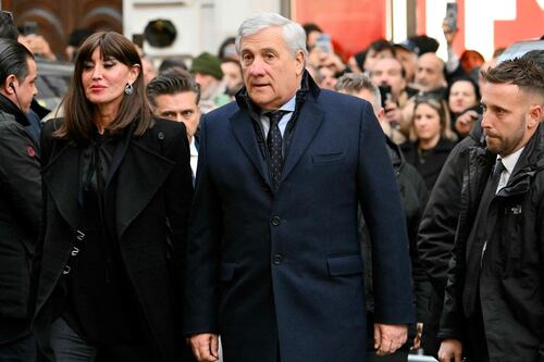 Venezuela, la promessa di Tajani: "Trentini e Burlò rientrano tra stanotte e domani"