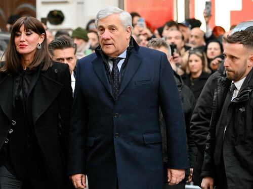 Venezuela, la promessa di Tajani: "Trentini e Burlò rientrano tra stanotte e domani"