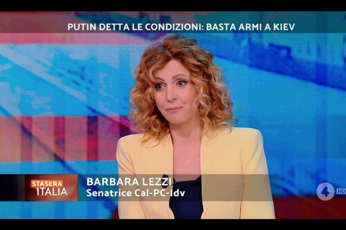 Stasera Italia, Barbara Lezzi si scaglia contro Mario Draghi: sull’Ucraina usa parole disonorevoli