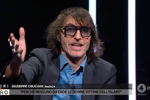 Cruciani all’assalto: “Nessuna femminista in piazza per le donne islamiche”