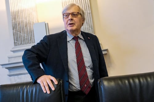 Elezioni comunali, Vittorio Sgarbi eletto sindaco di Arpino