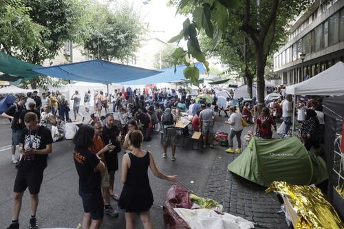 Spin Time, il Comune tratta per comprare il centro sociale. Sopralluogo nel palazzo