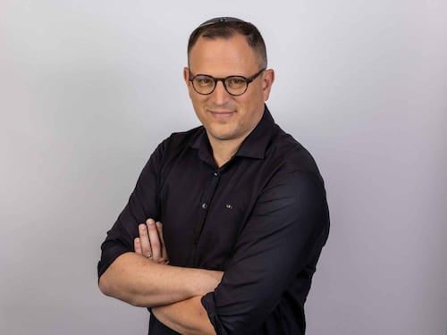 Omer Lachmanovitch: la luce al di là del mare. Non si può restare "neutrali"