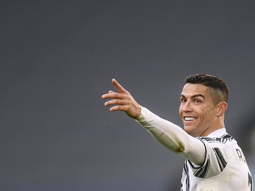 Cristiano Ronaldo stupisce tutti: clamoroso ritorno al Manchester United. Con tanti saluti a Guardiola