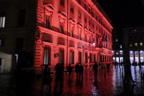 Pnrr, Palazzo Chigi: "Dalla Commissione Ue arriva l'ok al pagamento dell'ottava rata da 12 miliardi"