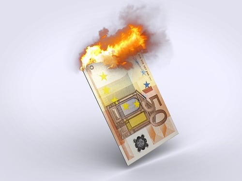 Bollette acqua, luce e gas: il report su quanto spendono Regioni e città