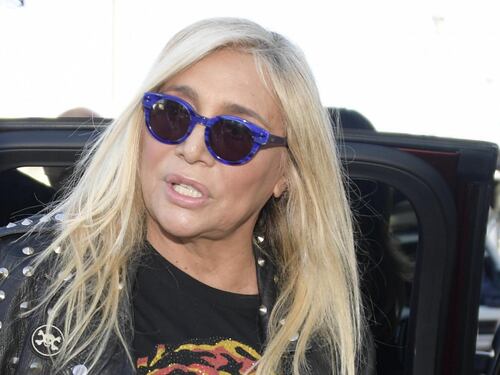 Anche Mara Venier confessa le molestie sessuali: "Anni fa da un politico"