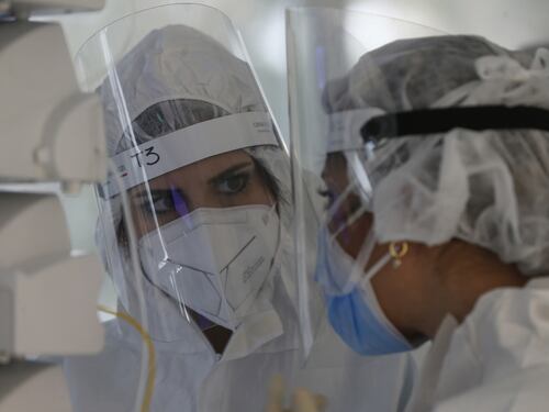 Coronavirus, cala l'indice di contagio ma salgono i morti e le terapie intensive