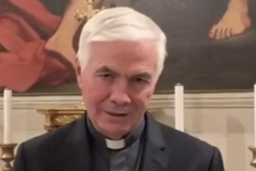Monsignor Giovanni D'Ercole si dimette e si ritira in monastero