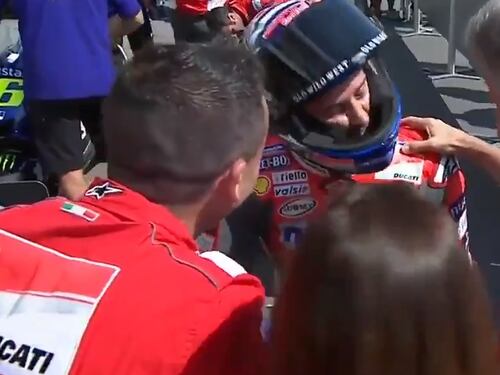 Dovizioso show in Repubblica Ceca: pole davanti a Rossi