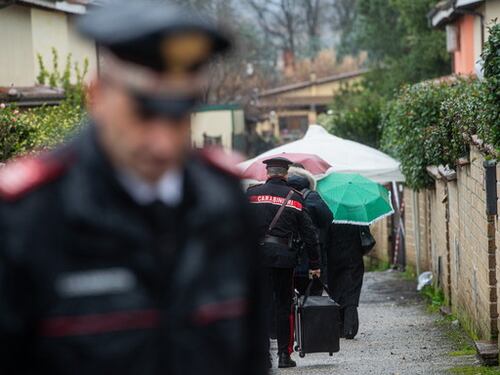 Anguillara, caccia alla verità dal Gps di Carlomagno. Il figlio resta con i nonni