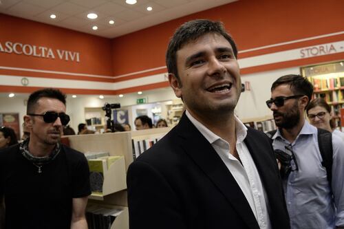 Ora Di Battista si mette a fare il professore di giornalismo: il corso costa 185 euro