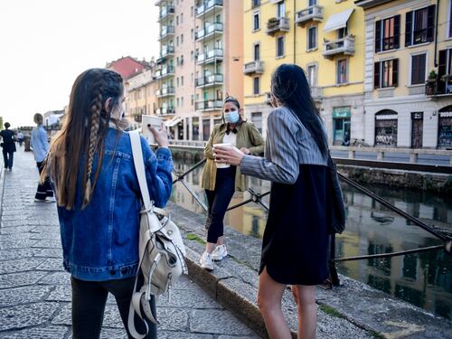 Sala infuriato per i Navigli pieni: "Ora li chiudo"