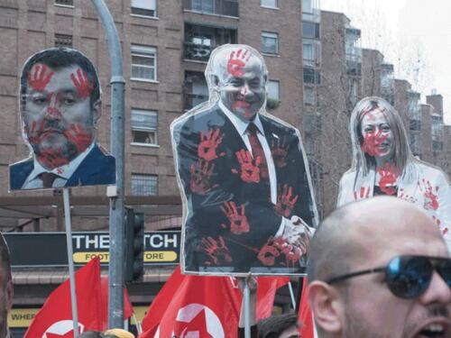 Foto dei ministri insanguinati al corteo per la Palestina