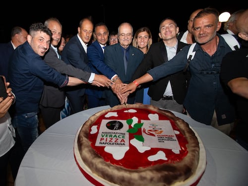 "Briatore venga alle Olimpiadi della pizza"