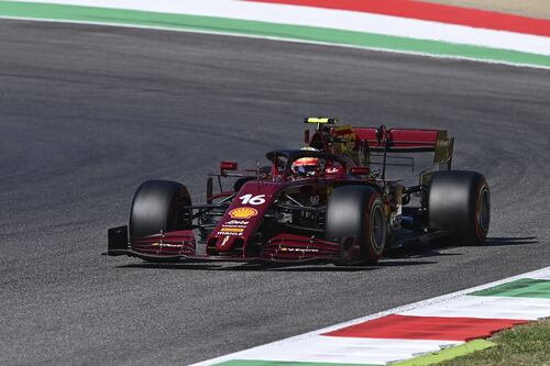 Hamilton scrive la storia al Mugello, Leclerc in terza fila, altro flop di Vettel