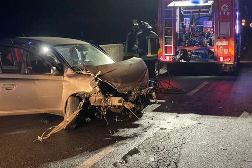Schianto tra due auto sulla Pontina: grave un 50enne, ferita anche una donna incinta