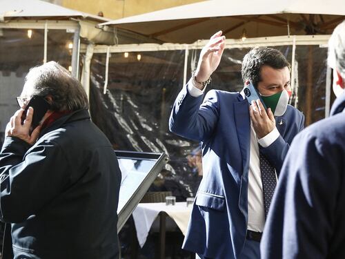 Quirinale, nella rosa del centrodestra "nomi senza tessera di partito". L'indizio di Salvini che mette in crisi il Pd