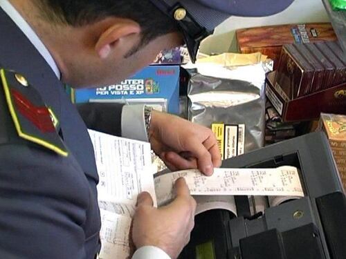 Contro l'evasione fiscale il governo lancia la Lotteria dello scontrino