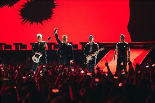 U2 a Roma. Se Bono il predicatore ringrazia l'Italia per i migranti