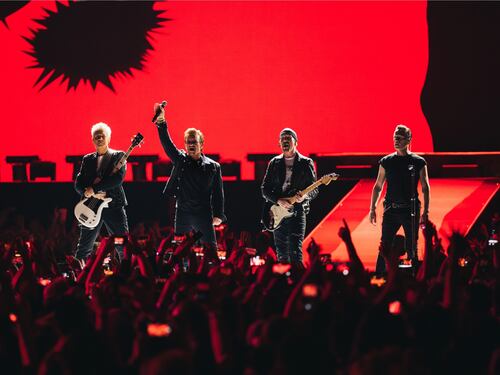 U2 a Roma. Se Bono il predicatore ringrazia l'Italia per i migranti