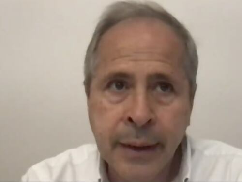 "Aboliamo la privacy" Crisanti gela tutti ad Agorà, chi vuole mano libera per il vaccino