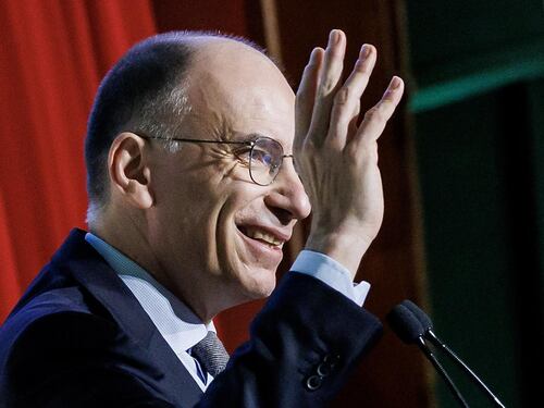 Crisi dem, dopo Elly Schlein Enrico Letta fa il desaparecido del Pd