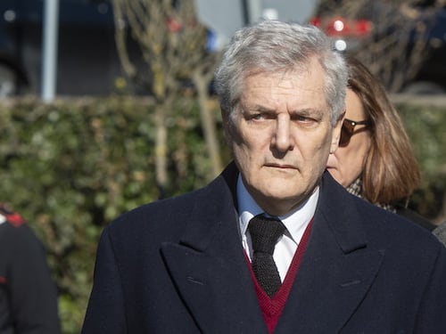 Alain Elkann, l'articolo sul treno per Foggia è un caso a Repubblica