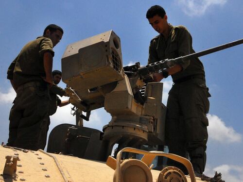 Medioriente, la minaccia di Israele: "Attaccheremo le banche usate da Hezbollah"