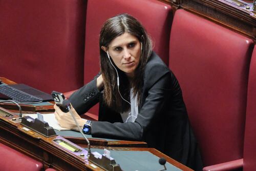 Chiara Appendino deciderà oggi se dimettersi da vice Conte