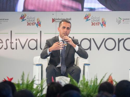 Di Maio avverte i sindacati e lancia la "smart nation". Ecco la sfida del M5S