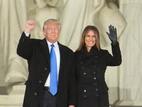 Donald Trump arriva a Washington per il giuramento. Oggi è il suo giorno