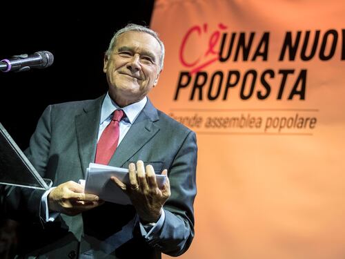 Grasso lancia la Cosa rossa. D'Alema: "Puntiamo al 10%"