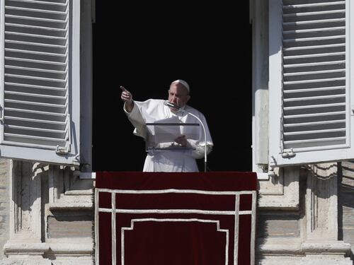 Antonio Socci, il tweet al curaro su Papa Francesco. Cosa si è scordato all'Angelus