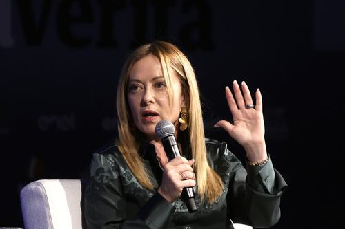 Decreto lavoro approvato, il salario giusto è legge. Meloni: “Basta con la dipendenza dai sussidi”