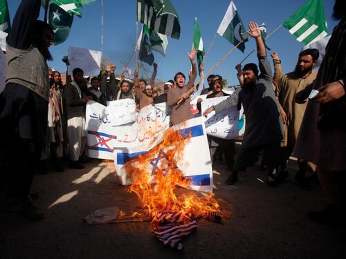 Hamas lancia l'Intifada, razzi su Israele