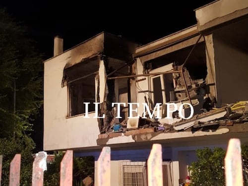 Santa Marinella, esplode una villetta: morto un 63enne. Il vicino: sono vivo per miracolo
