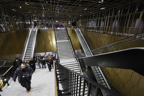 Roma, le nuove stazioni metro sono senza rete: sui binari segnale totalmente assente