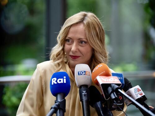 Sondaggio Dire Tecné, Meloni lancia la sfida: chi la segue nei sondaggi
