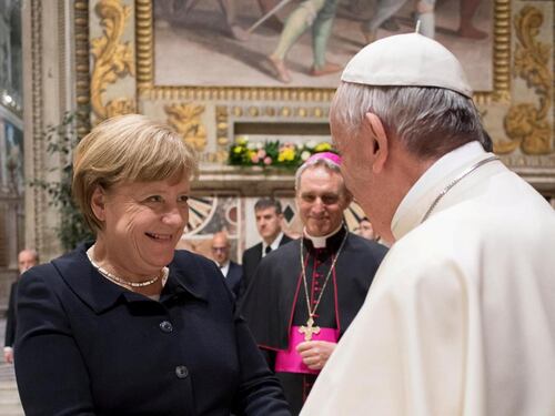 Papa Francesco incontra i leader Ue: "Europa non sia solo insieme di regole"