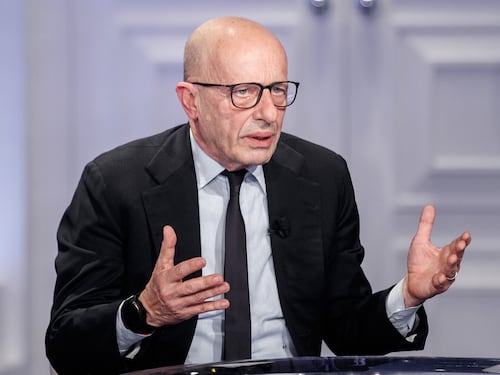 Malaguti lo attacca, Sallusti ammutolisce così il nuovo direttore de La Stampa