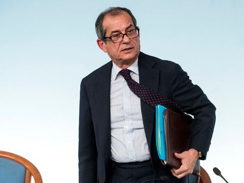 Tria ha i giorni contati