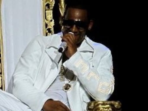 Stupratore seriale, R. Kelly condannato per abusi sessuali