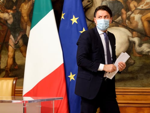 Sconto del 10% su pane e latte: Conte fa la Caritas ma i negozianti chi li risarcisce?
