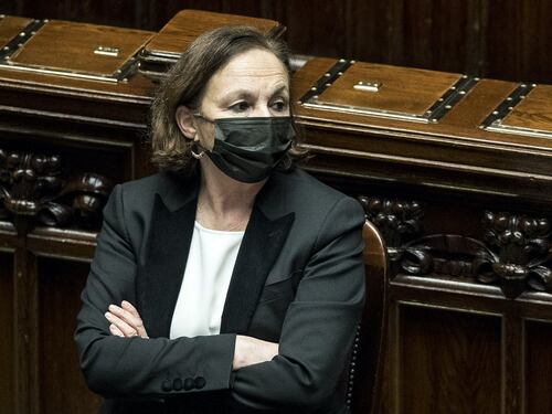 Luciana Lamorgese, il suo 730 fa boom e lei si disfa dei pericolosi derivati