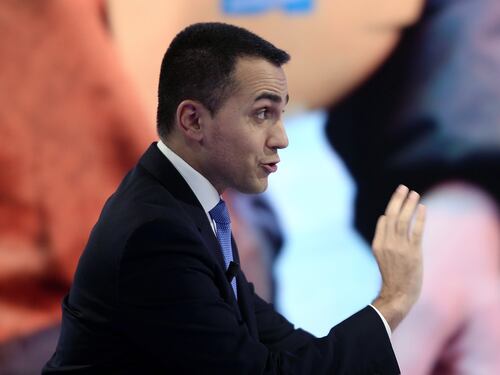 Prescrizione, Di Maio mette all'angolo il Pd: non fate come Salvini