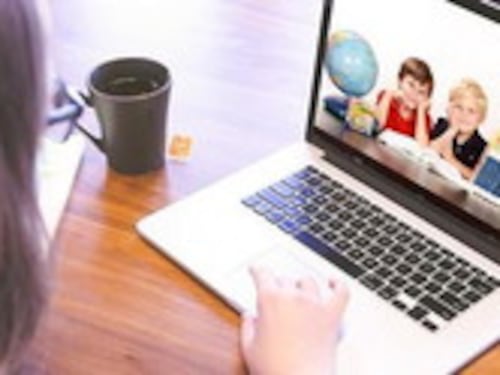 Scuola, computer ai bambini di cinque anni: parte da Roma l'alfabetizzazione digitale