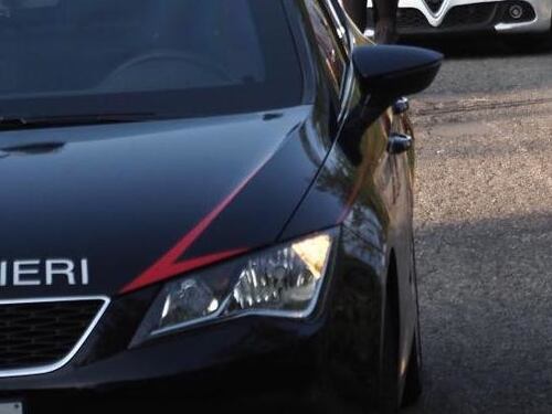 Napoli, tenta stupro in strada, la donna salvata dai passanti. Arrestato nordafricano