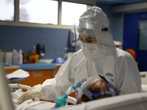 Covid, i morti salgono ancora: sono 137. Record decessi nella quarta ondata
